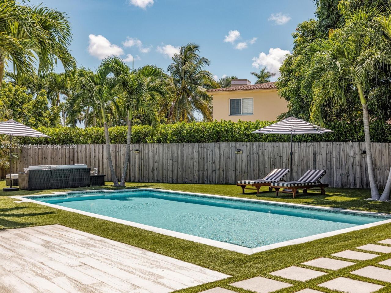 11504 NE 6th Ave , Biscayne Park, FL 33161 Photo