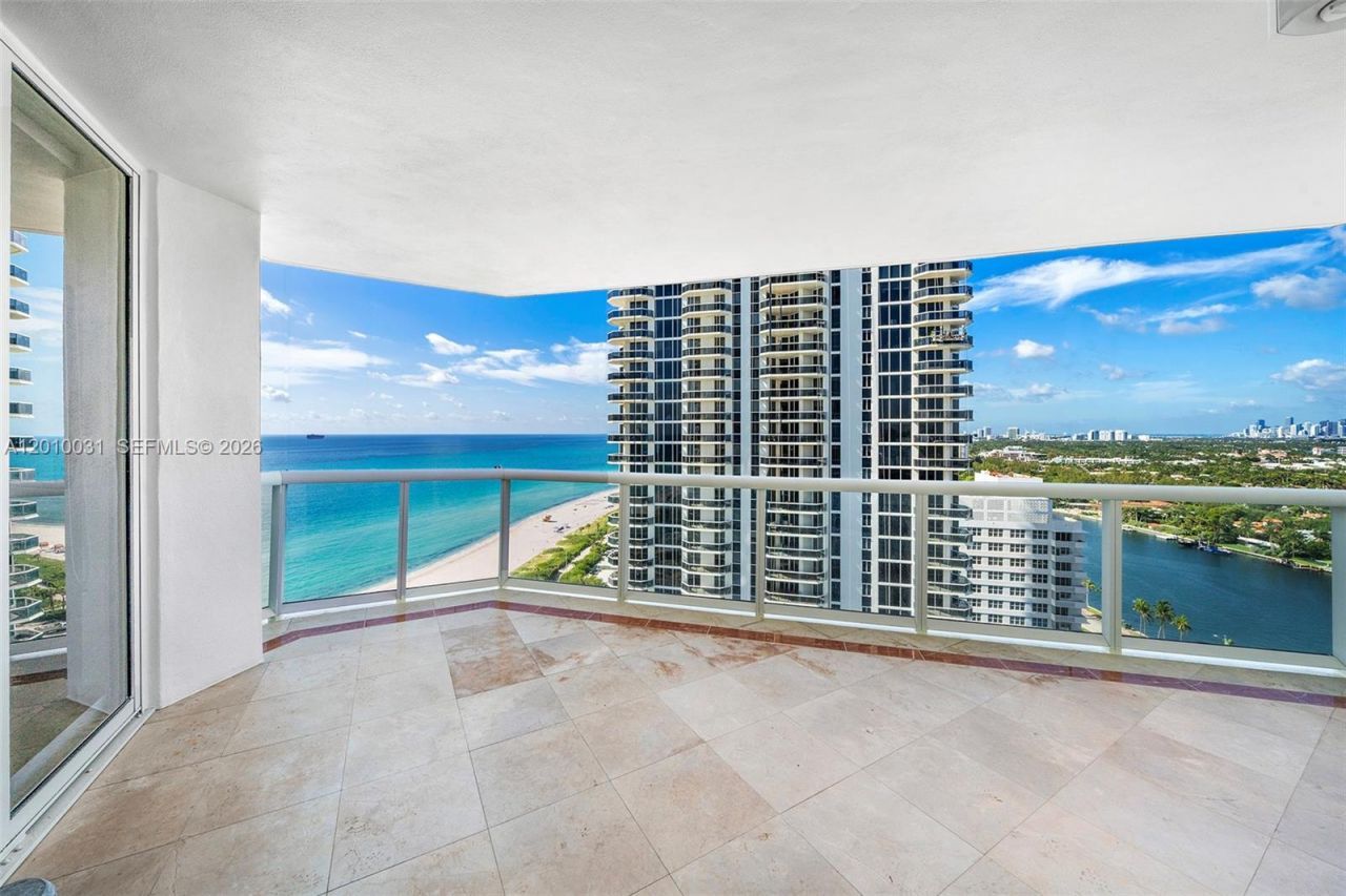 4779 Collins Ave , Unit 2404, Miami Beach, FL 33140 Photo