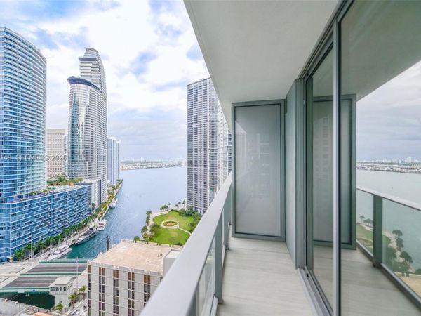 77 SE 5 Street, Unit 2604, Miami, FL 33131