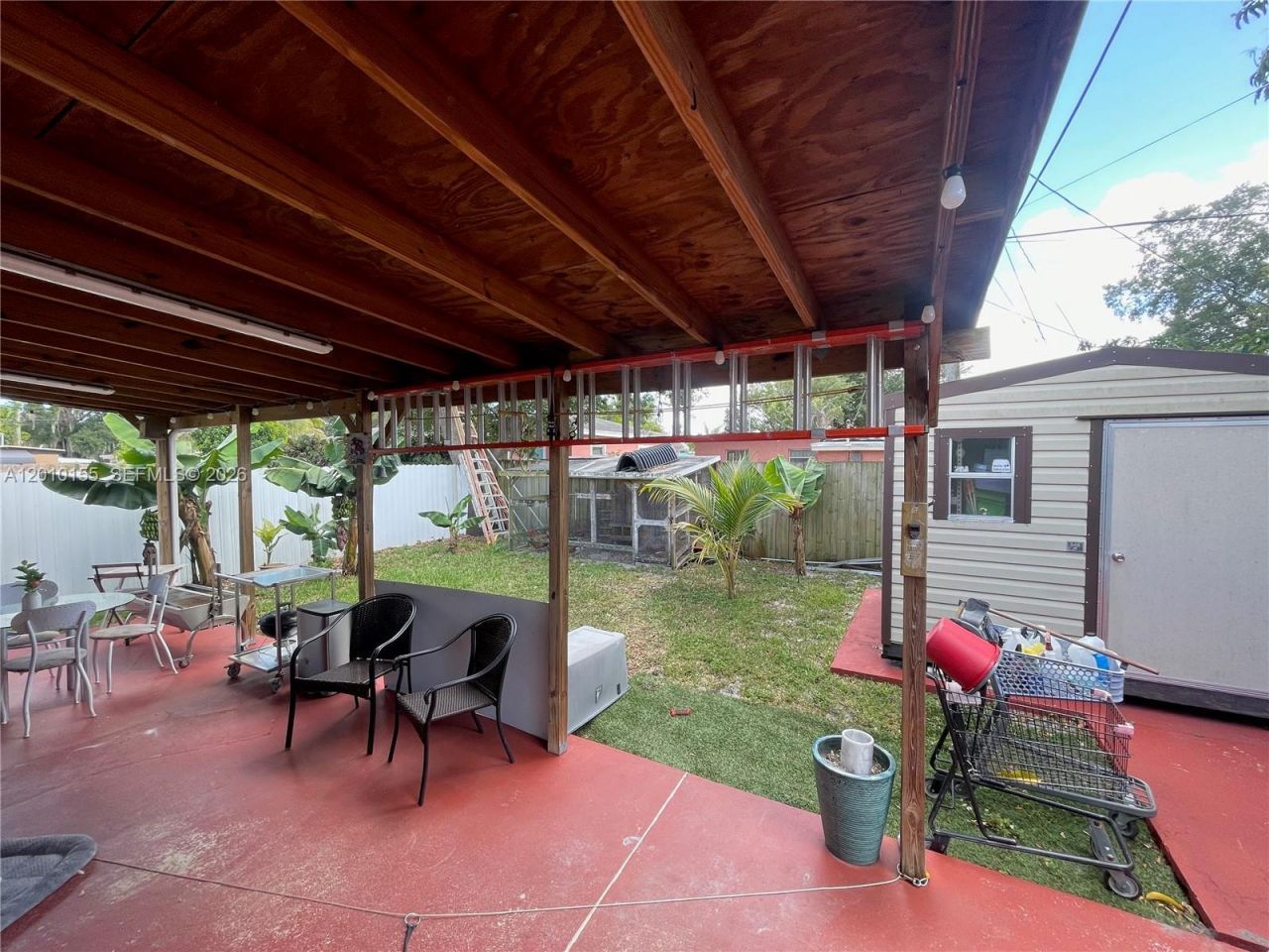 2144 NW 85th St, Miami, FL 33147 Photo