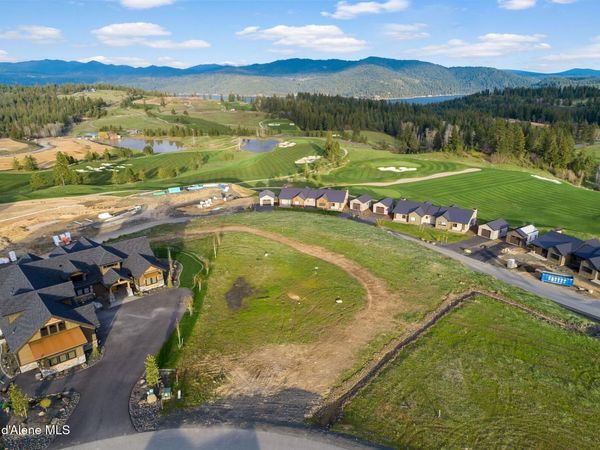 15527 S Chalone Dr, Coeur d'Alene, ID 83814