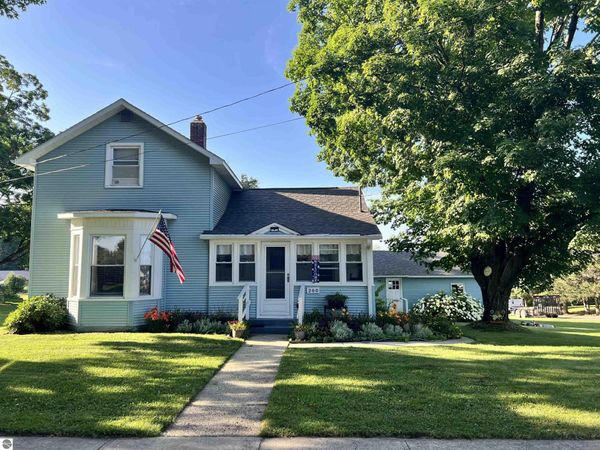 200 Main W, Leroy, MI 49655