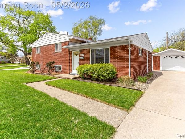 32732 Comanche Street, Westland, MI 48185