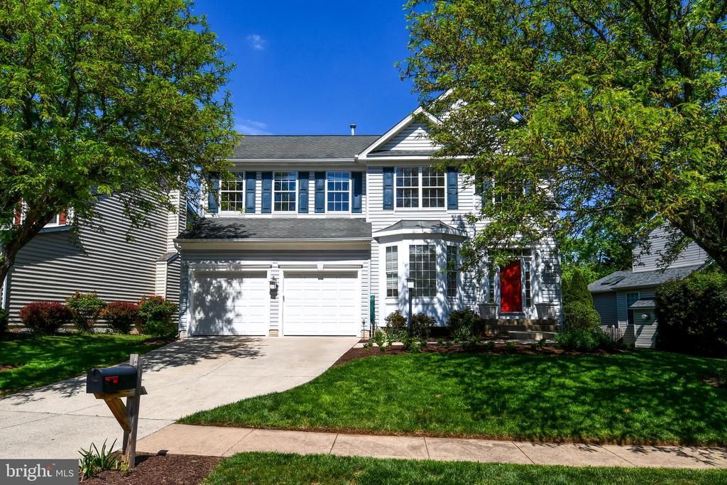 20818 Shy Beaver Court, Ashburn, VA 20147 Main Photo