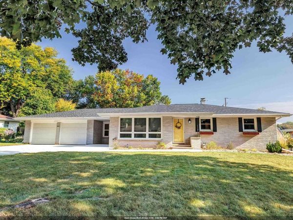 976 WATERMOLEN AVENUE, Green Bay, WI 54304