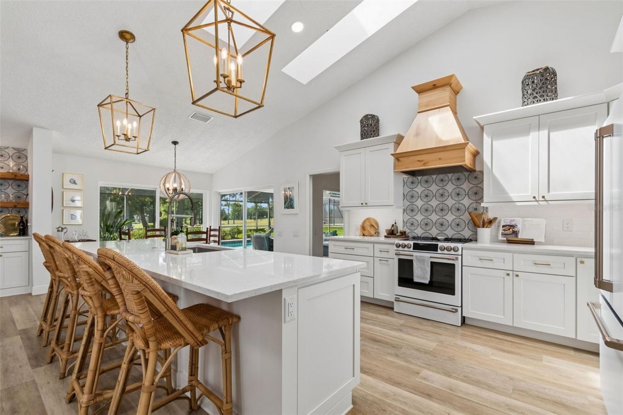 3337 Hyde Park Drive, Clearwater, FL 33761 Photo