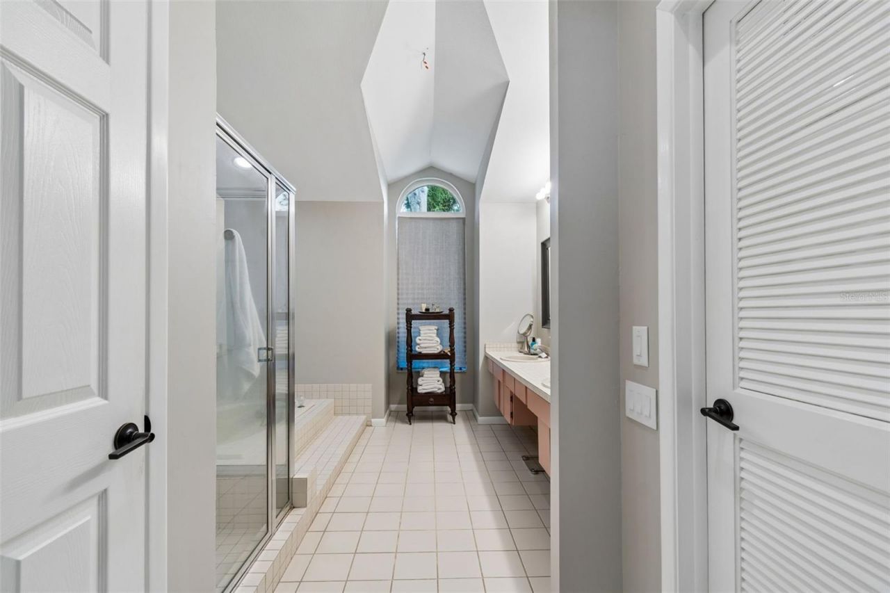 3337 Hyde Park Drive, Clearwater, FL 33761 Photo