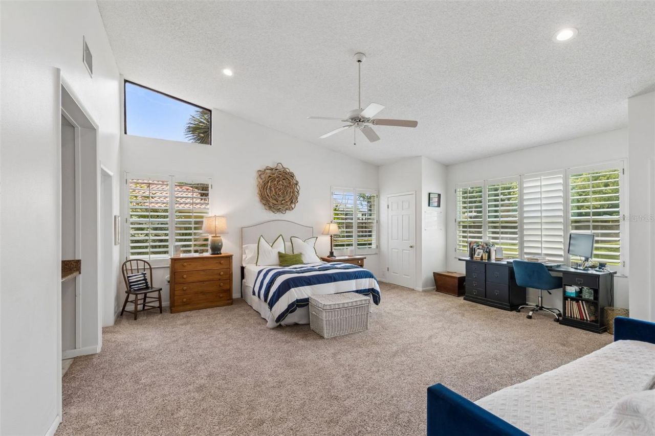 3337 Hyde Park Drive, Clearwater, FL 33761 Photo