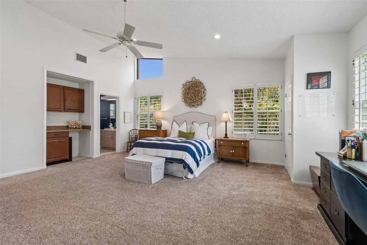 3337 Hyde Park Drive, Clearwater, FL 33761 Photo