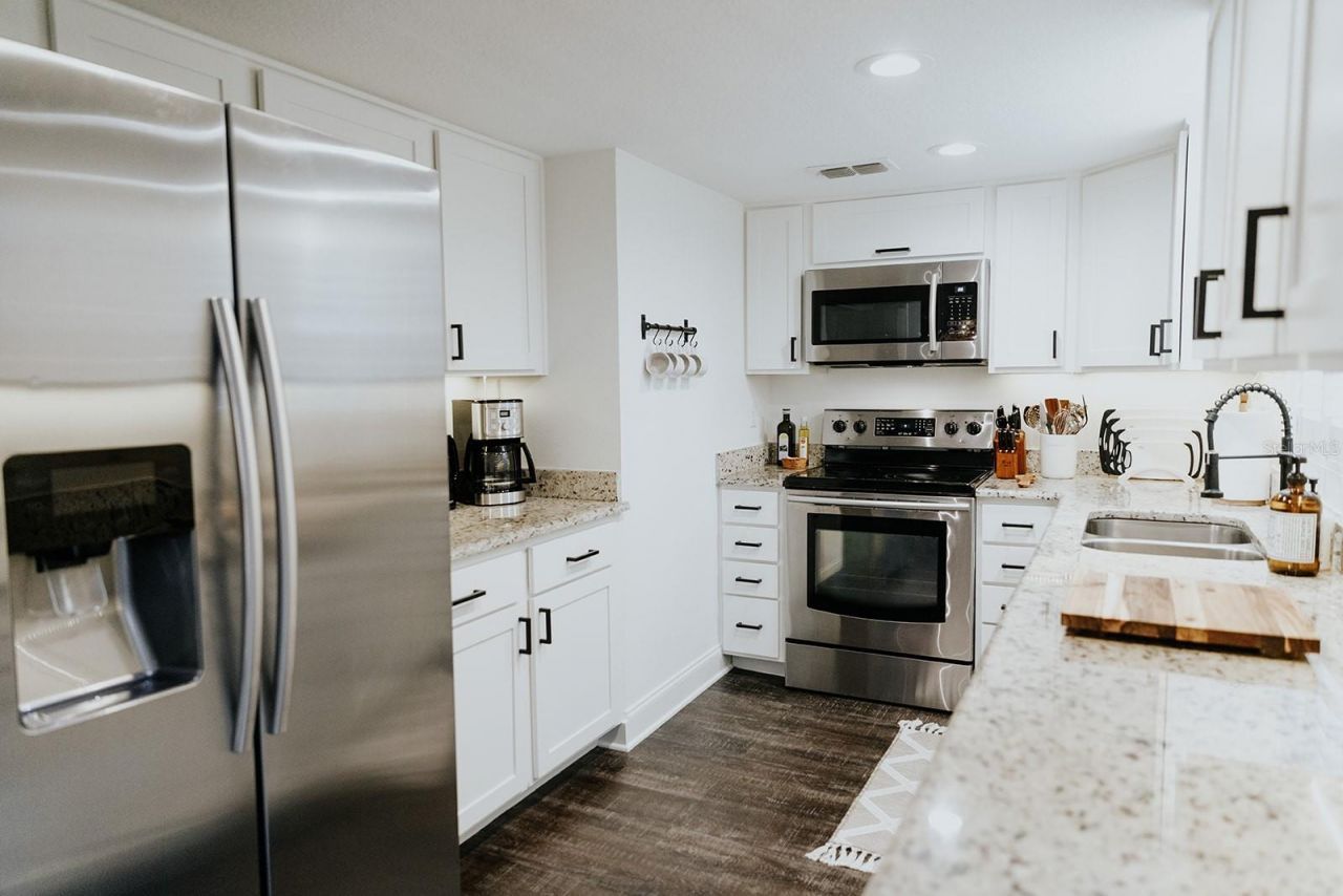 2472 Temple Street, Sarasota, FL 34239 Photo
