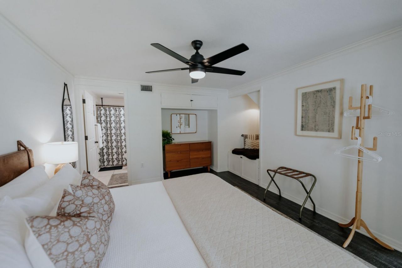 2472 Temple Street, Sarasota, FL 34239 Photo