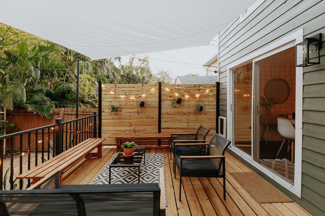 2472 Temple Street, Sarasota, FL 34239 Photo