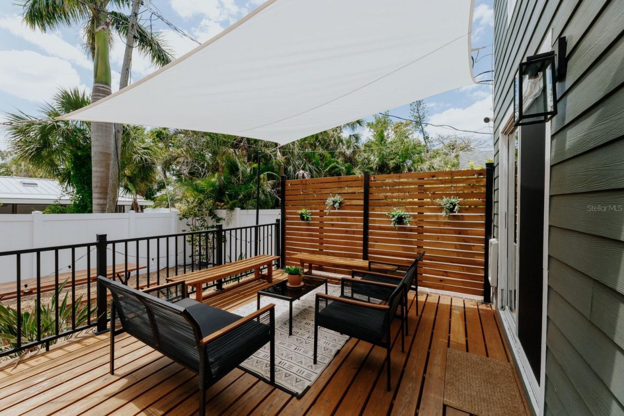 2472 Temple Street, Sarasota, FL 34239 Photo
