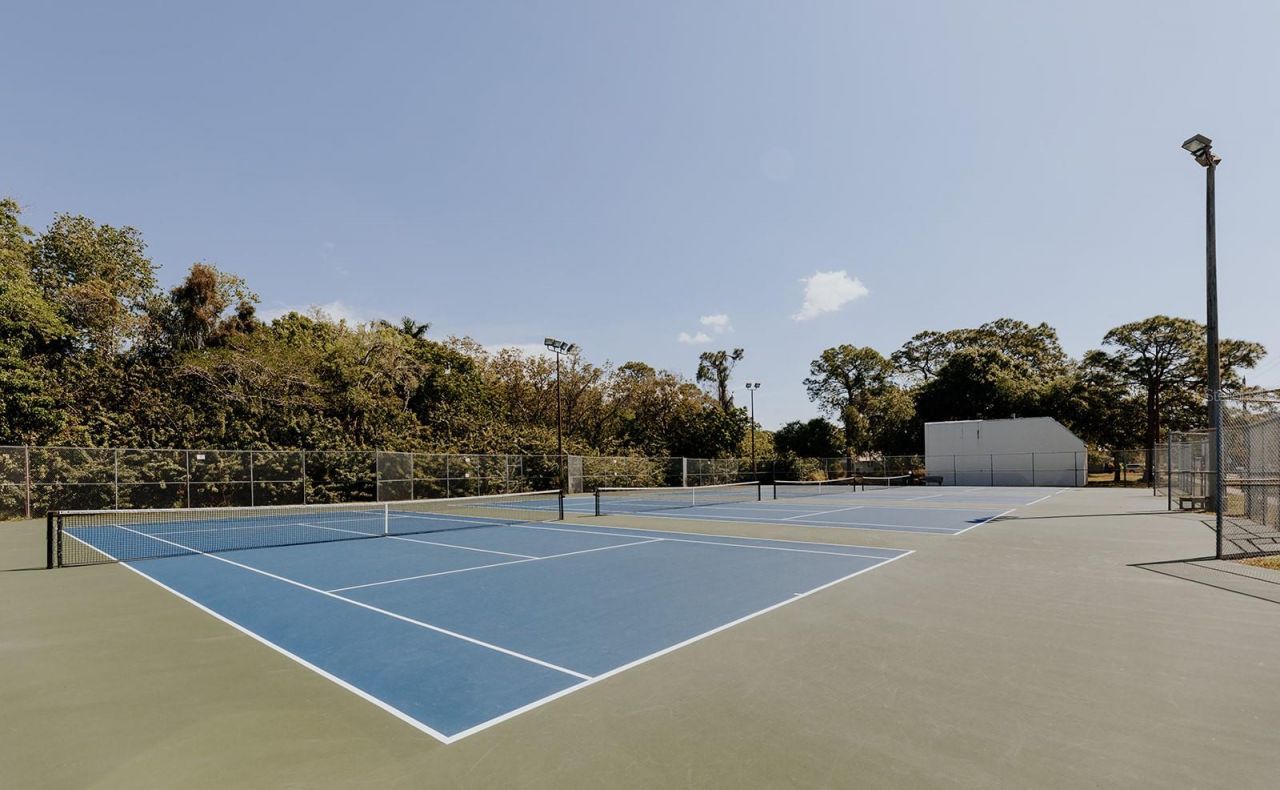 2472 Temple Street, Sarasota, FL 34239 Photo