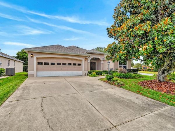 2612 MORVEN PARK WAY , THE VILLAGES, FL 32162