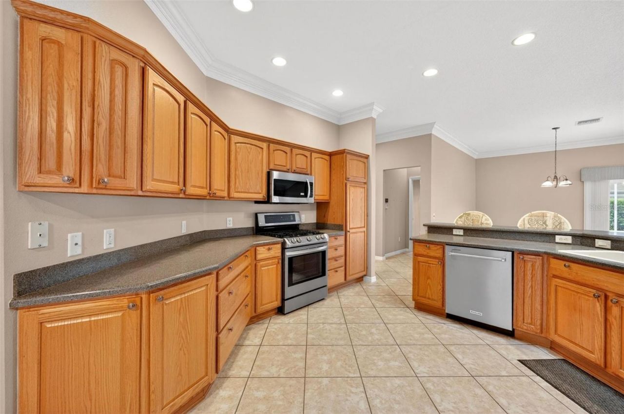 2612 Morven Park Way , The Villages, FL 32162 Photo