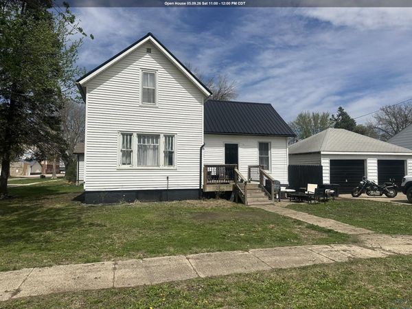 204 E Maple, Holstein, IA 51025