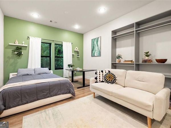 112 Rogers Street NE, Unit 202, Atlanta, GA 30317