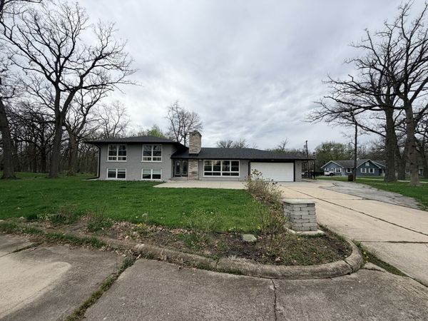 25716 S Stoney Island Avenue , Crete, IL 60417