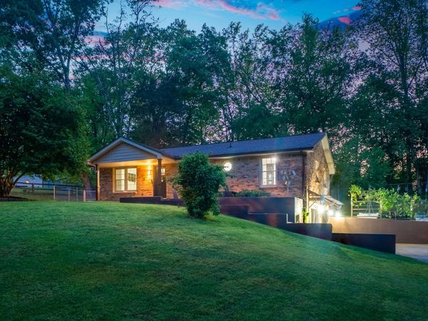 624 Bryan Rd, Clarksville, TN 37043