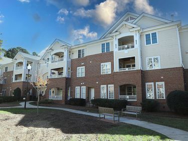 100 Northbrook Drive, Unit 207, Raleigh, NC 27609