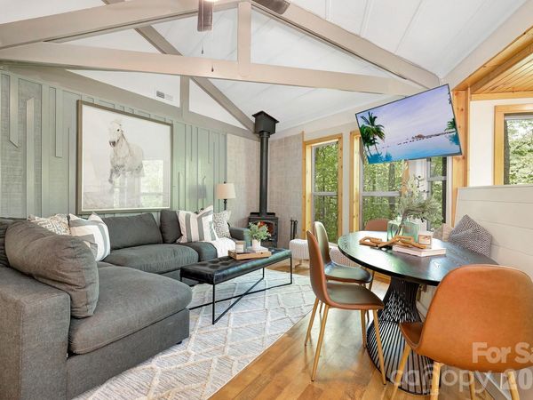 125 Pond Creek Road, Beech Mountain, NC 28604