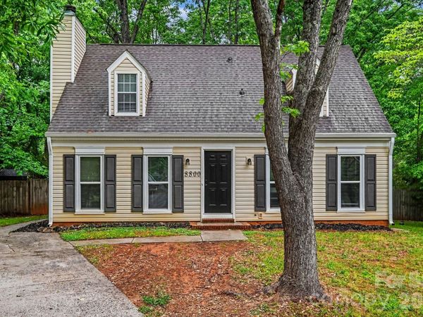 8800 Royal Scot Lane, Charlotte, NC 28227