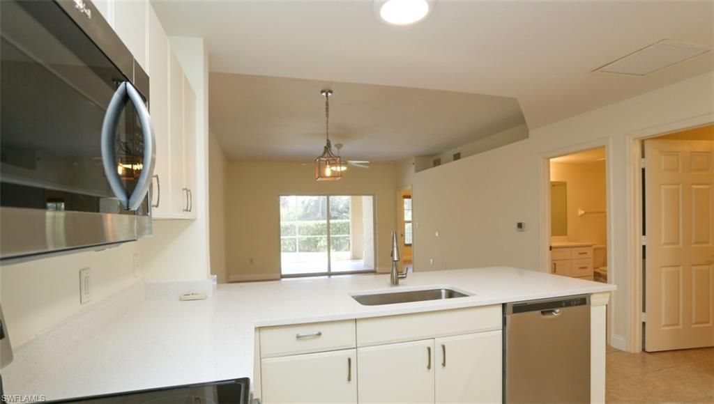4455 Botanical Place Cir, Unit 5-104, Naples, FL 34112 Photo