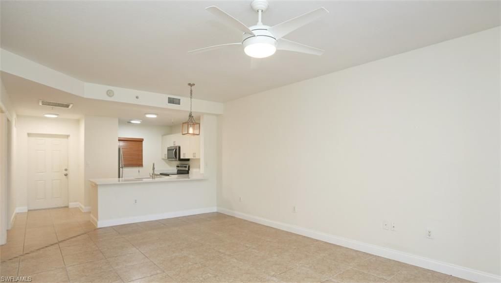 4455 Botanical Place Cir, Unit 5-104, Naples, FL 34112 Photo