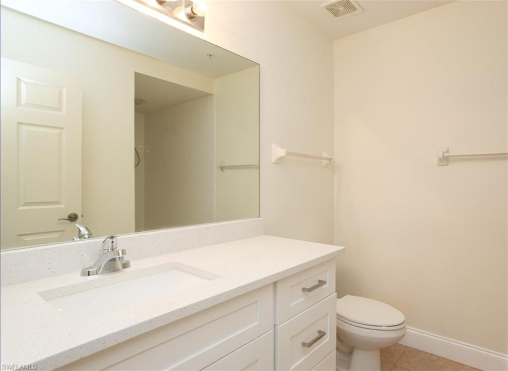 4455 Botanical Place Cir, Unit 5-104, Naples, FL 34112 Photo
