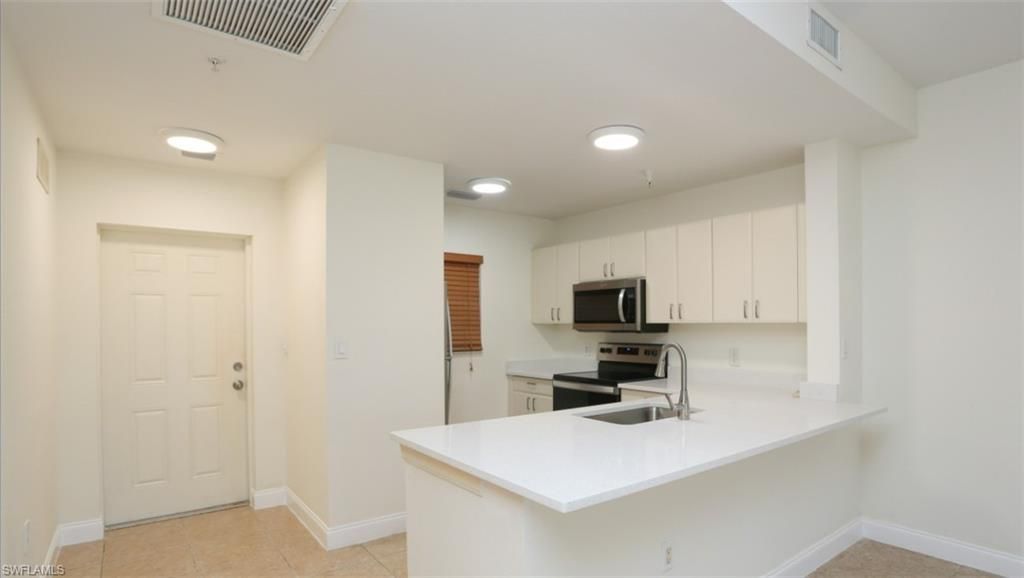 4455 Botanical Place Cir, Unit 5-104, Naples, FL 34112 Photo