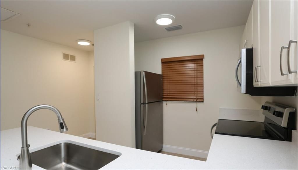 4455 Botanical Place Cir, Unit 5-104, Naples, FL 34112 Photo