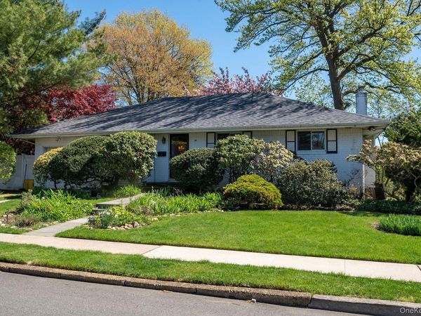 39 Deer Path Lane , Syosset, NY 11791