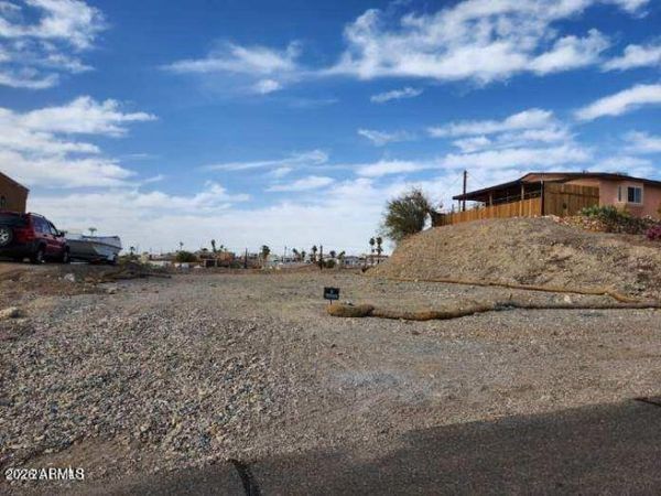 3483 Shawnee Lane, Unit 8, Lake Havasu City, AZ 86404