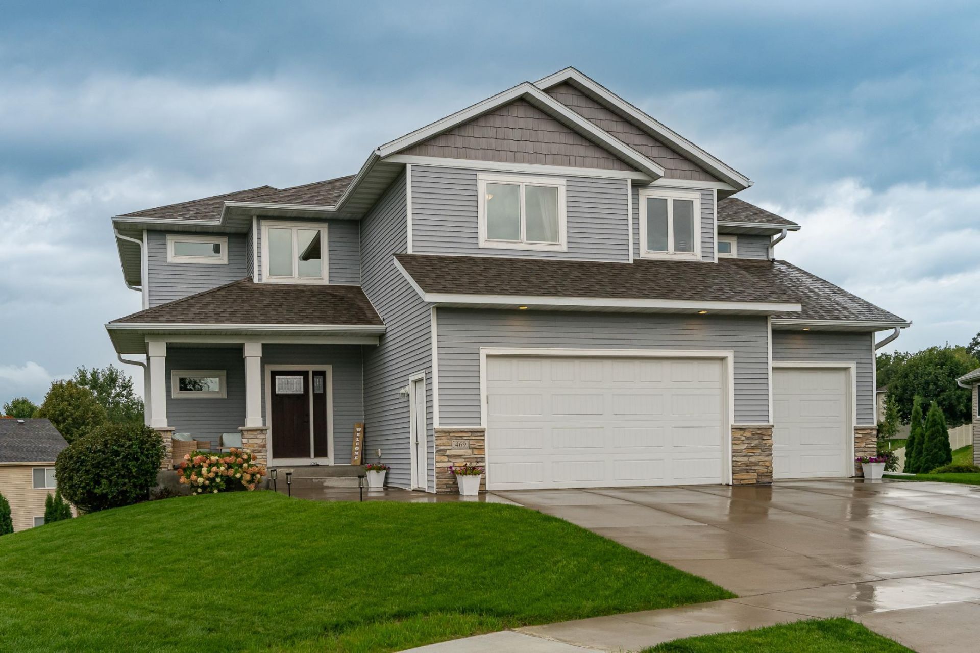 469 Manor Garden Lane Nw, Rochester, MN 55901 Main Photo