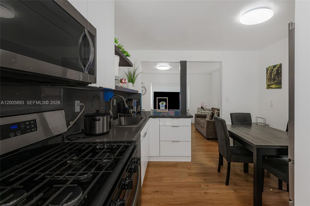 367 E 46th St , Hialeah, FL 33013 Photo