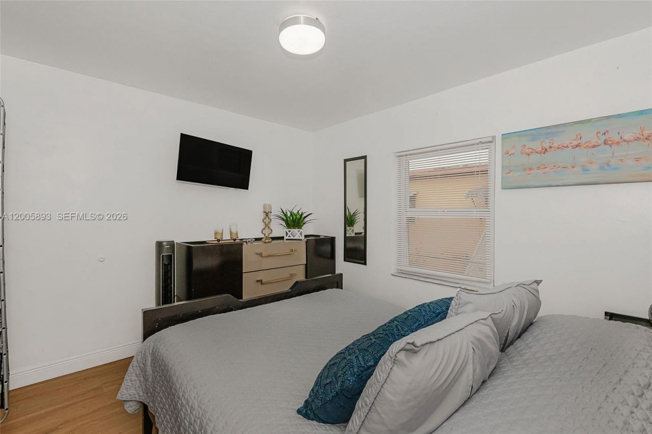 367 E 46th St , Hialeah, FL 33013 Photo