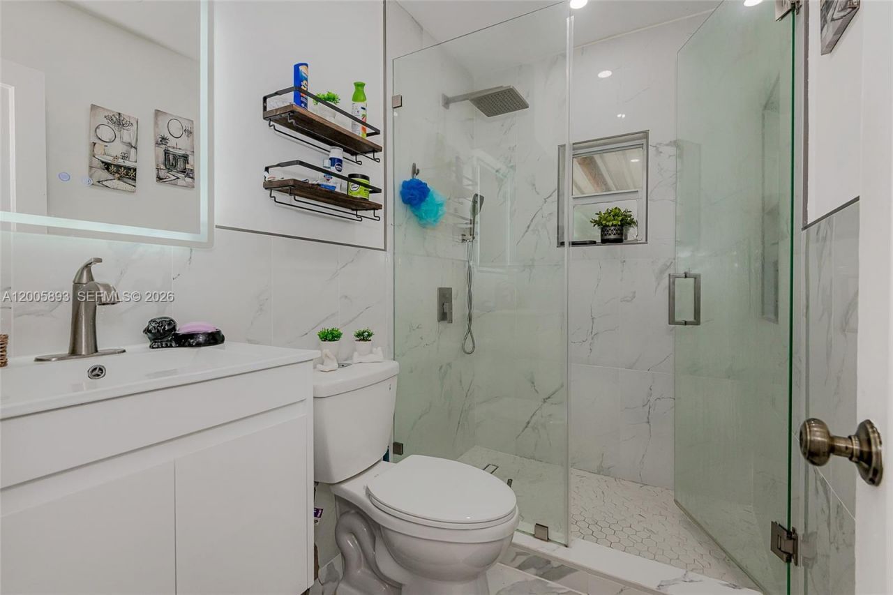 367 E 46th St , Hialeah, FL 33013 Photo