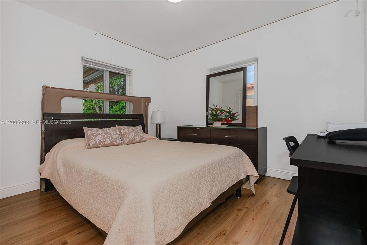 367 E 46th St , Hialeah, FL 33013 Photo