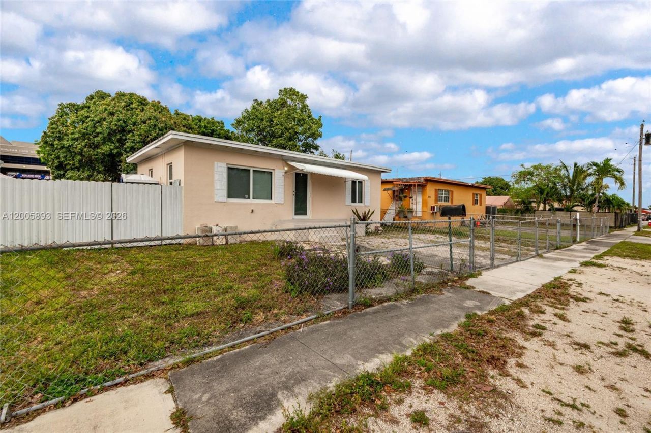367 E 46th St , Hialeah, FL 33013 Photo