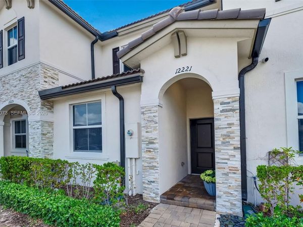12221 NW 24th Pl , Miami, FL 33167
