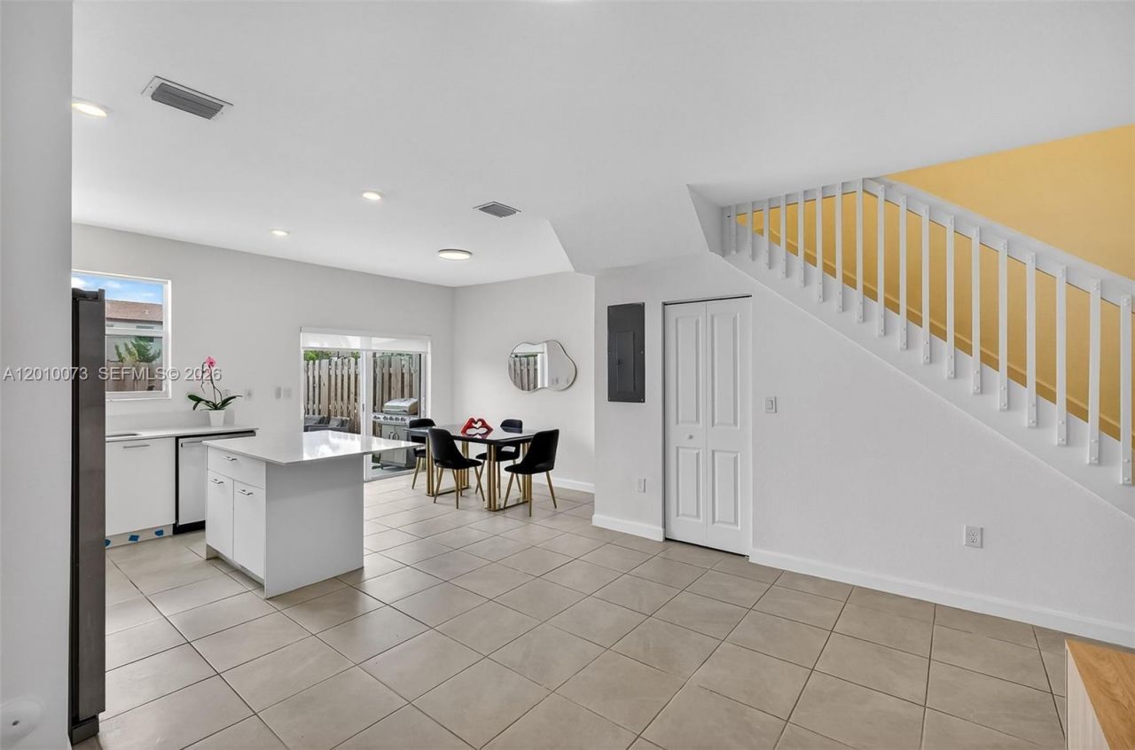 12221 NW 24th Pl , Miami, FL 33167 Photo