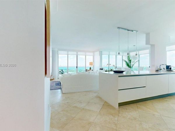 5025 Collins Ave , Unit 2206, Miami Beach, FL 33140