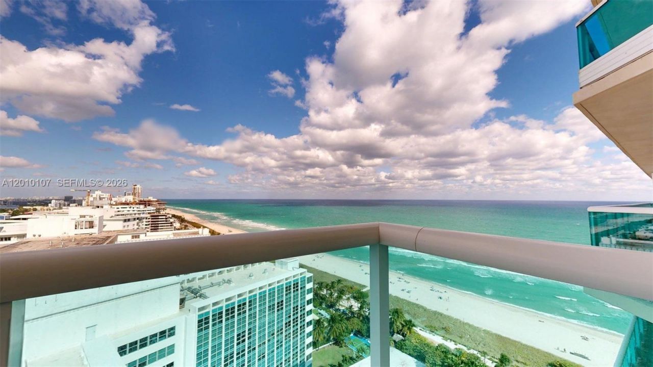 5025 Collins Ave , Unit 2206, Miami Beach, FL 33140 Photo