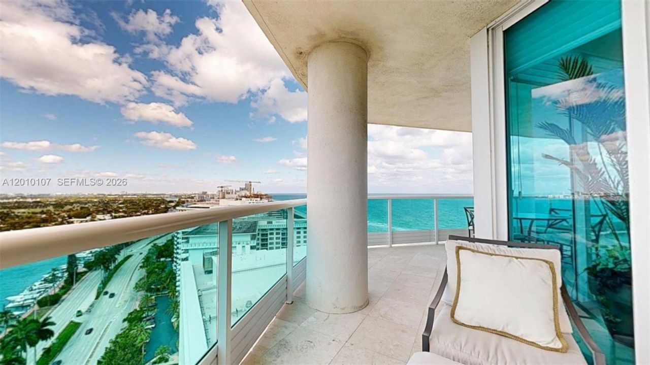 5025 Collins Ave , Unit 2206, Miami Beach, FL 33140 Photo