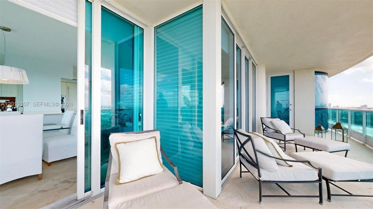5025 Collins Ave, Unit 2206, Miami Beach, FL 33140 Photo
