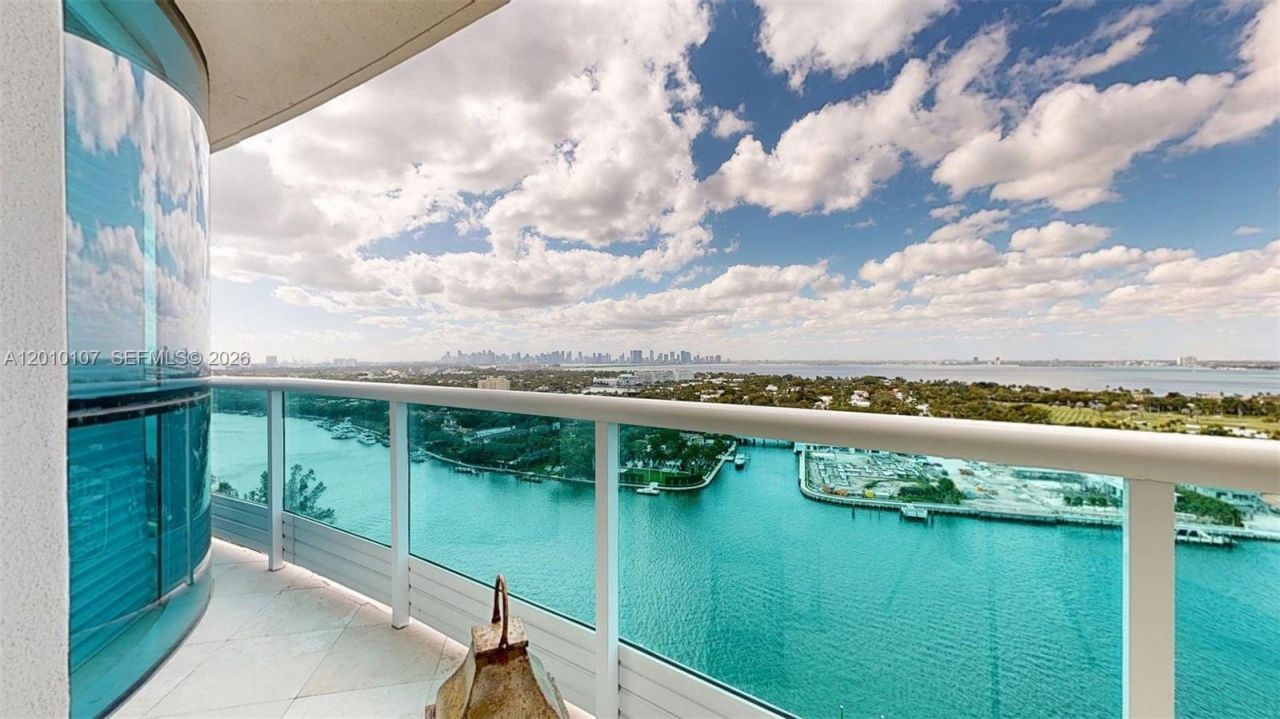 5025 Collins Ave , Unit 2206, Miami Beach, FL 33140 Photo