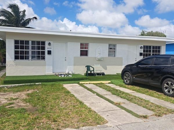 2457 NW 35th St , Unit B, Miami, FL 33142