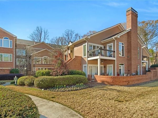 5364 BROOKE RIDGE Drive , Atlanta, GA 30338