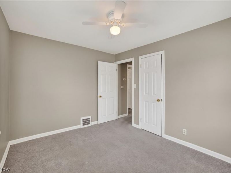 10721 Plymouth Avenue , Garfield Heights, OH 44125 Photo 12